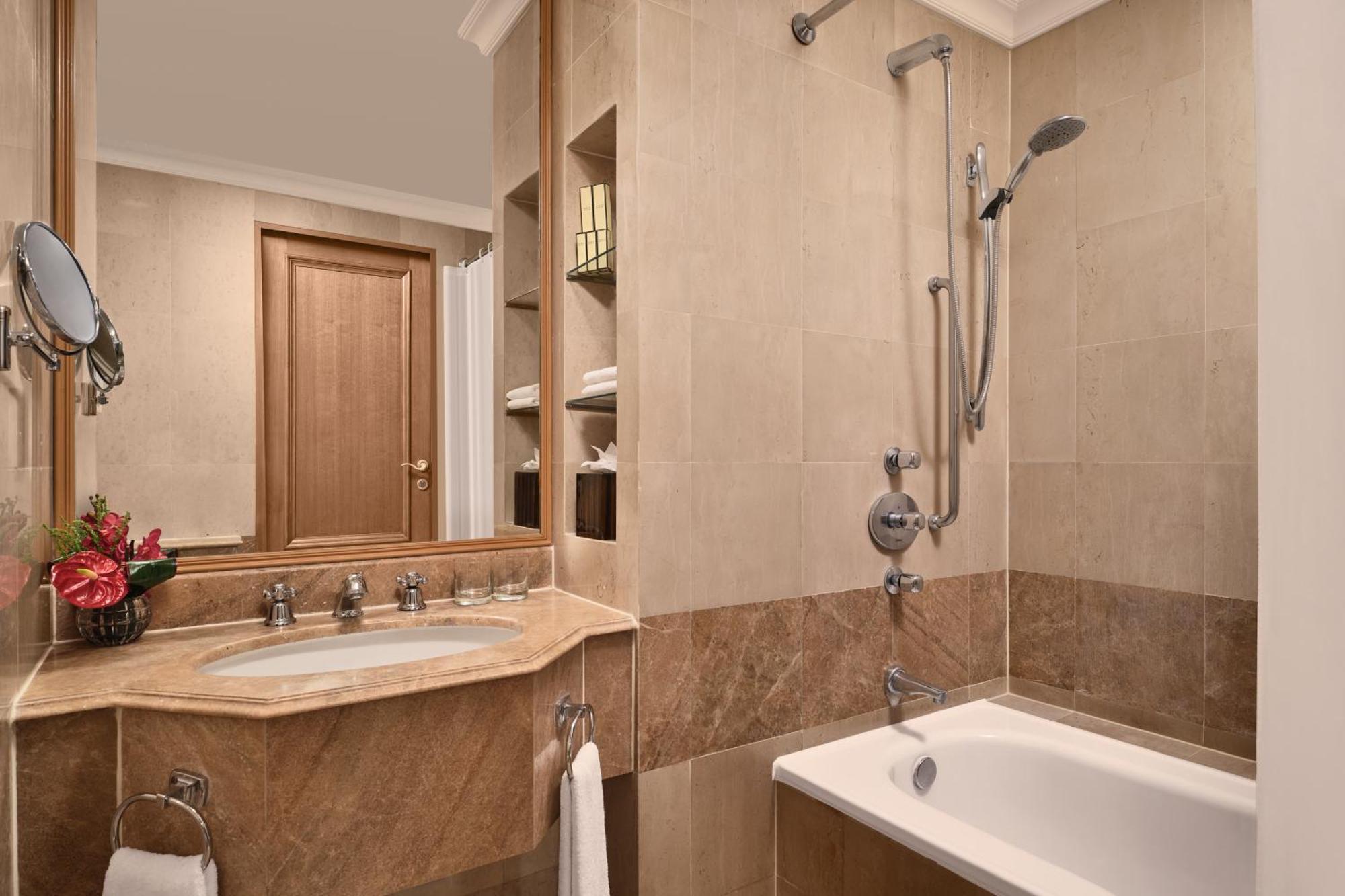 Shangri-La Apartments Сингапур Екстериор снимка